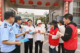 媒体人：申花守门员教练李帅应该会留用，领队仍然是毛毅军