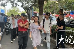 闵鹿蕾：广厦第一节建立了大比分领先优势 我们很努力&没放弃